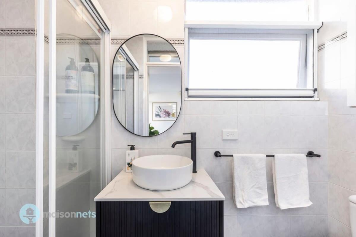 Studio Apt With Parking Balcony & Water Views Sídney Exterior foto